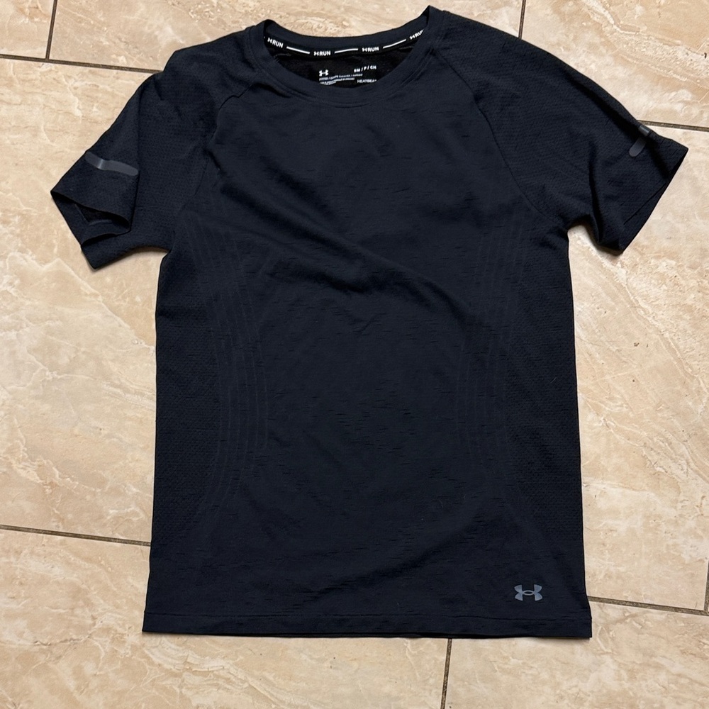 Under Armour women’s  Dark Navy Tee